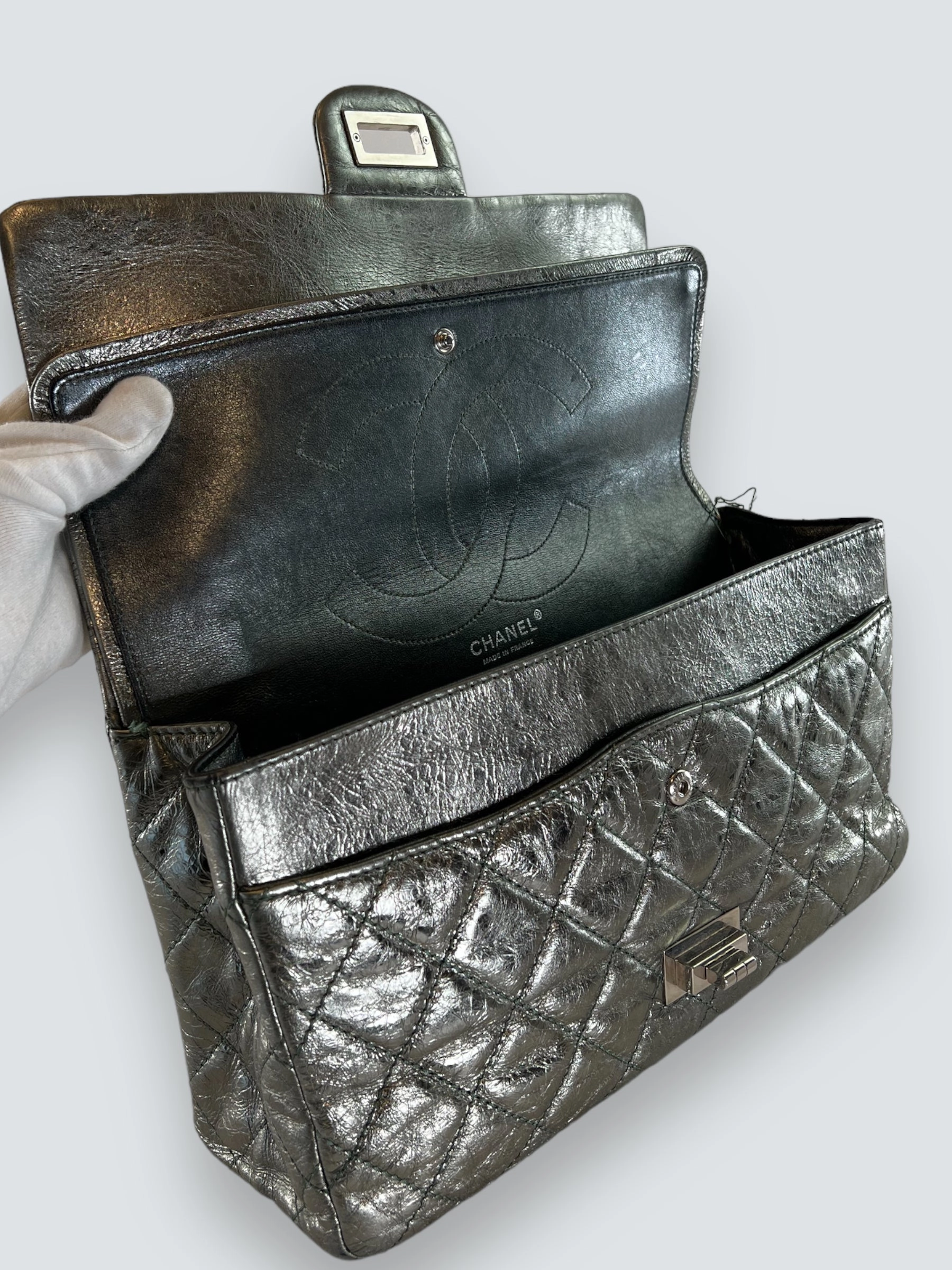 Chanel Large Metallic Green Calfskin Leather 2.55 Reissue Handbag