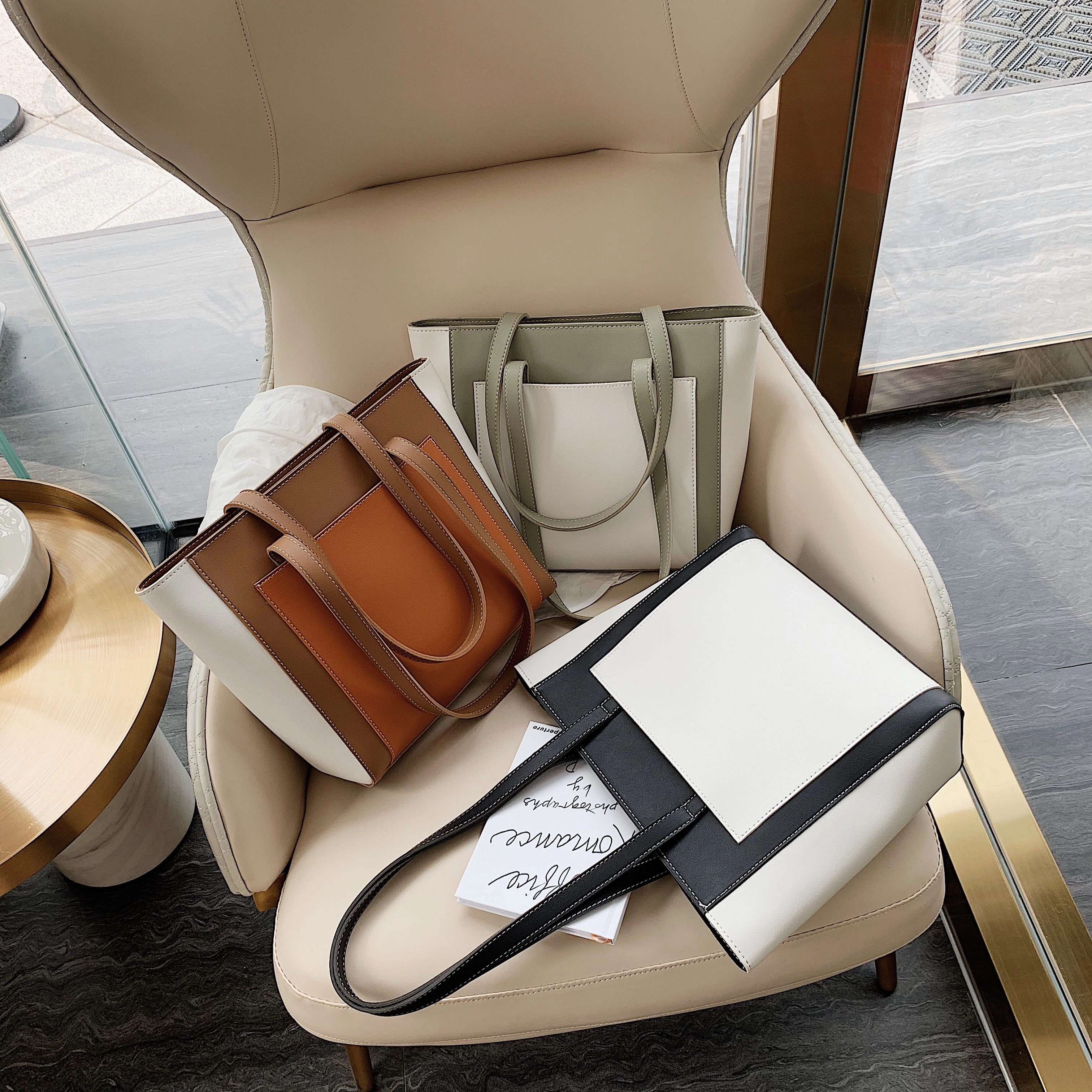 Female Luxury High Capacity Handbags Lady Winter Quality Hand Bag