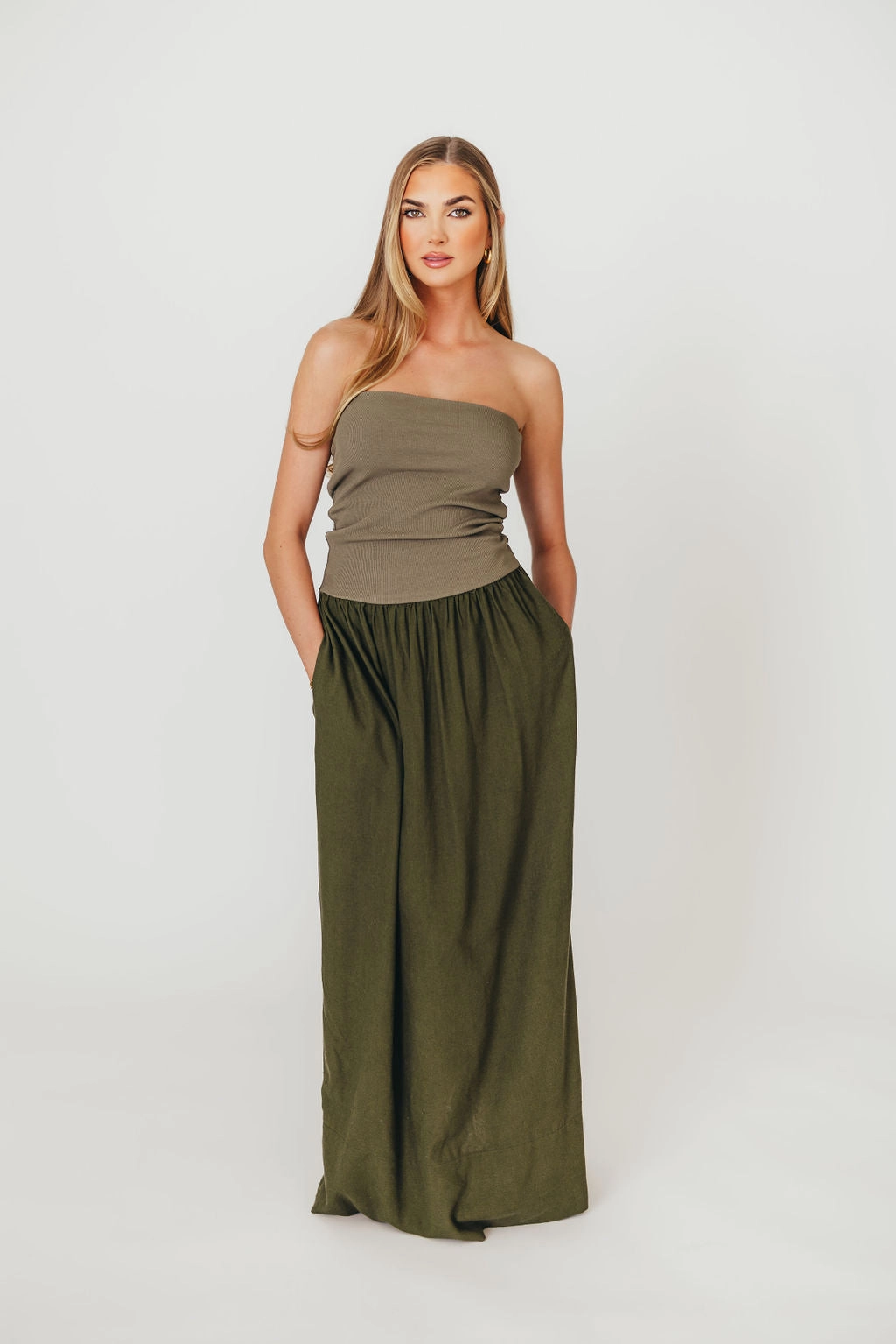 Kaylee Linen and Ribbed Knit Maxi Dress in Olive