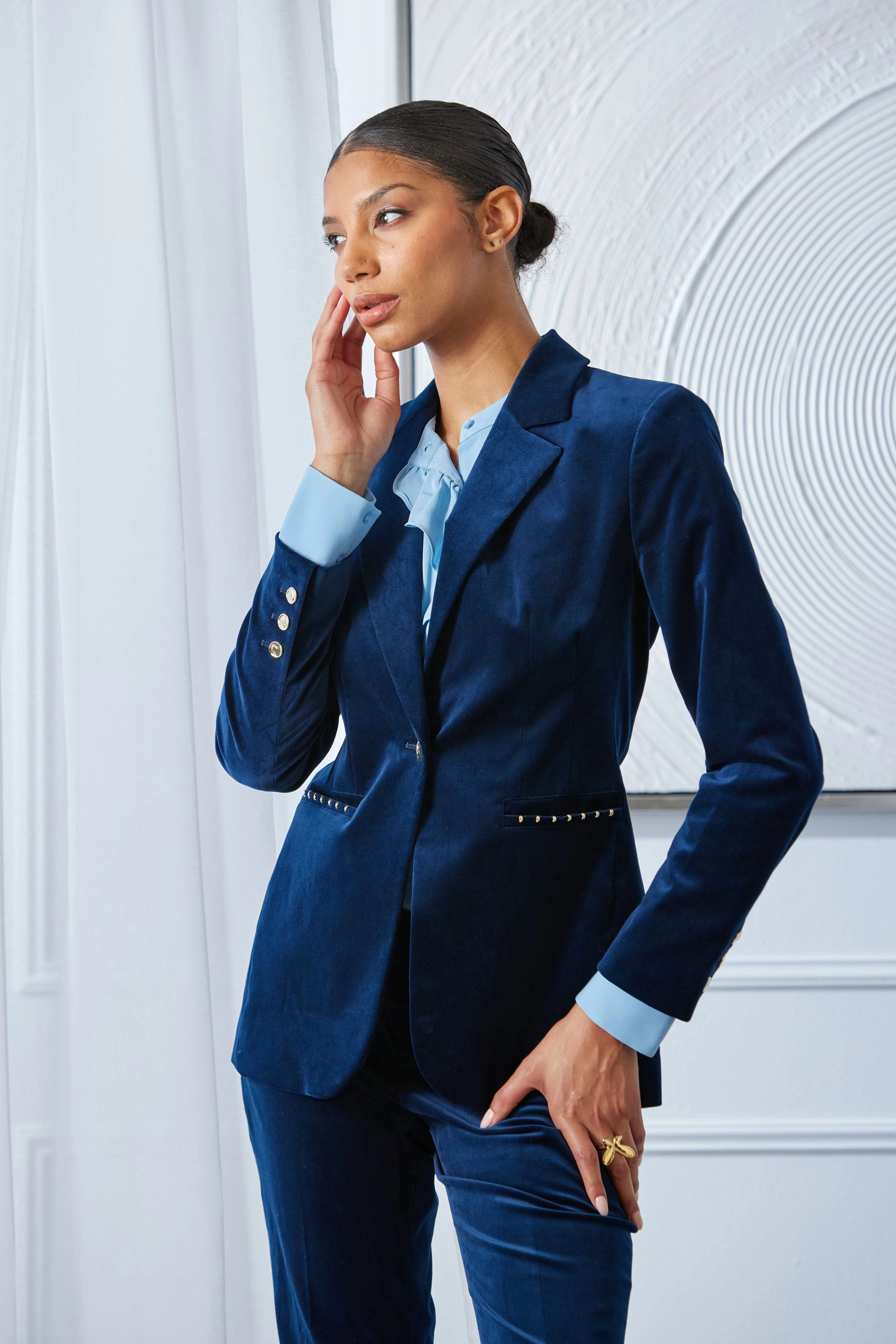 Single Button Velvet Blazer